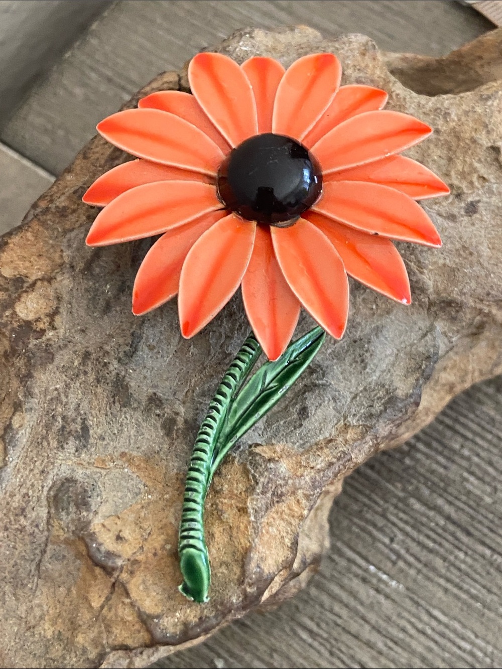 Vintage 60s Enamel Alloy Orange Daisy Broach